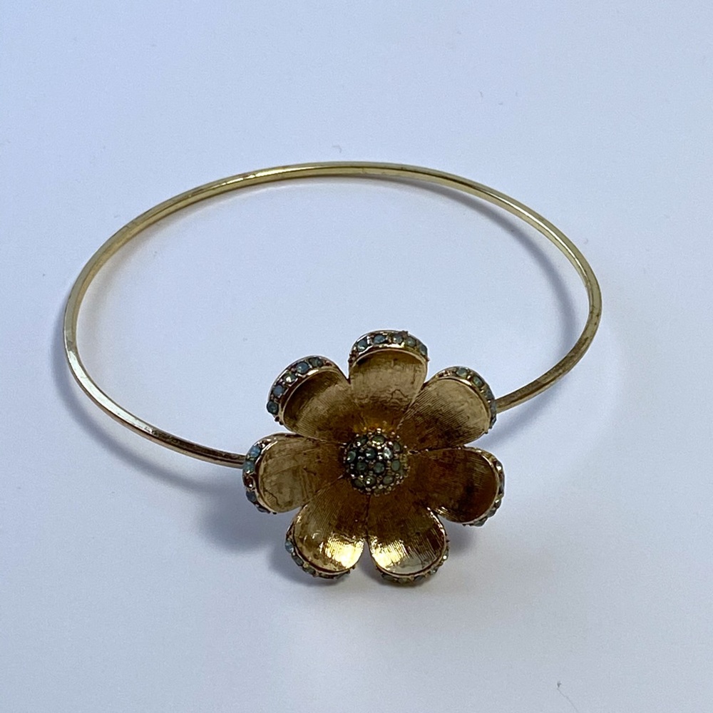 Gold Flower Bracelet with Aquamarine Crystals